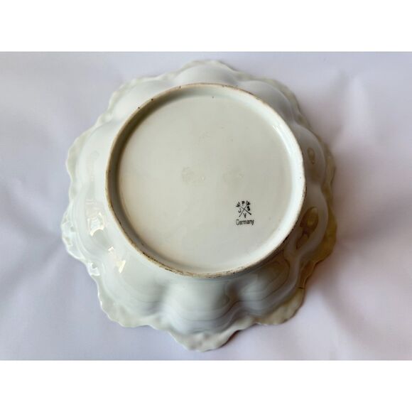 Antique 1900s JPV Germany Rose Bowl – Bavarian Porcelain Scalloped Dish - Picture 5 of 7